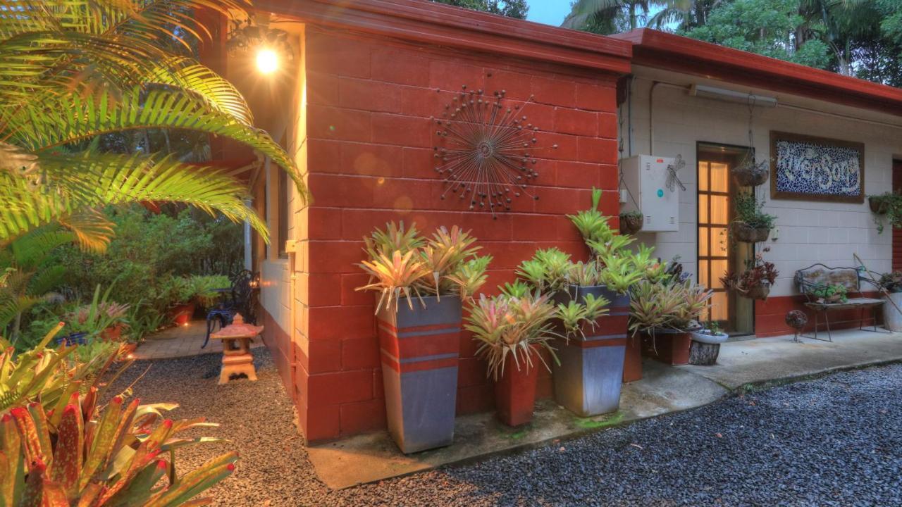 Riversong Retreat Bed & Breakfast Millaa Millaa ภายนอก รูปภาพ