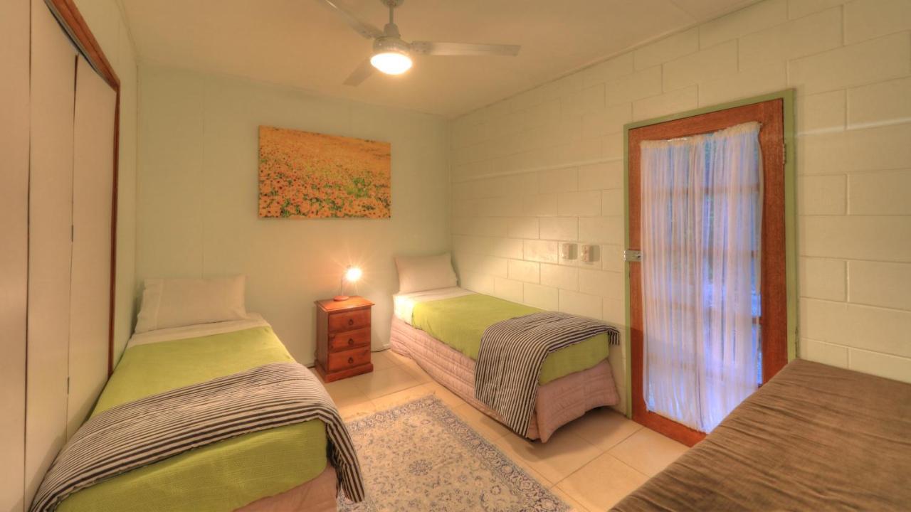 Riversong Retreat Bed & Breakfast Millaa Millaa ภายนอก รูปภาพ